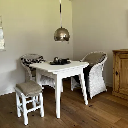 Haus Katrin 招待所 3*